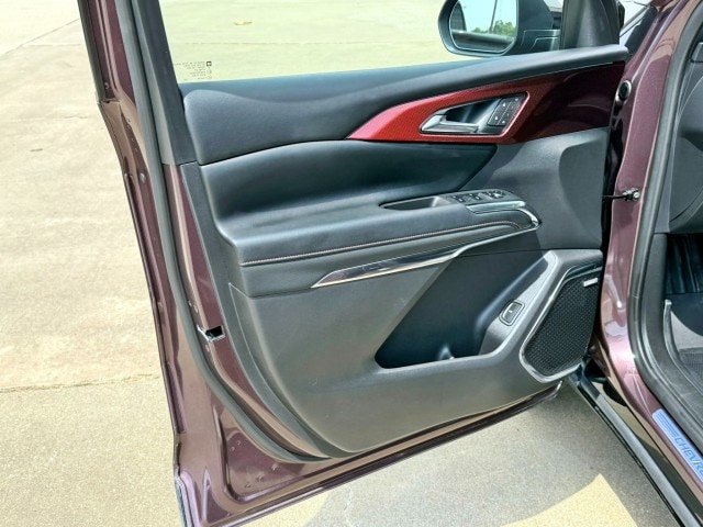 2025 Chevrolet Traverse RS - Photo 12