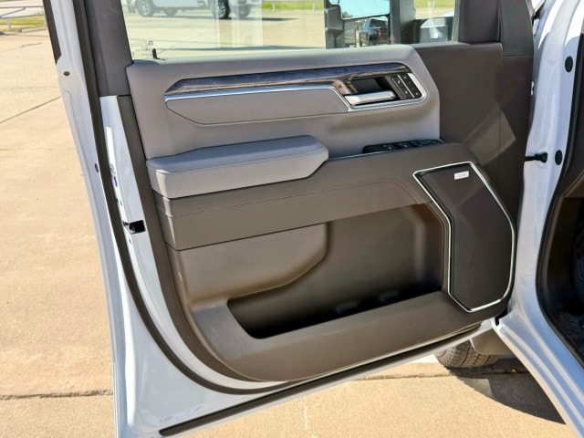 2026 Chevrolet Silverado 3500 HD LTZ - Photo 14