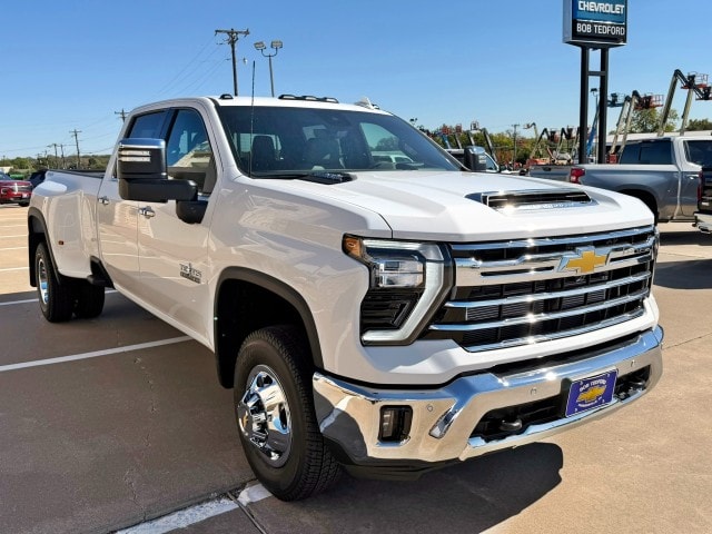 2026 Chevrolet Silverado 3500 HD LTZ - Photo 7