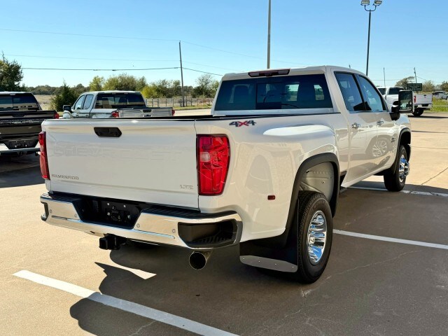 2026 Chevrolet Silverado 3500 HD LTZ - Photo 5
