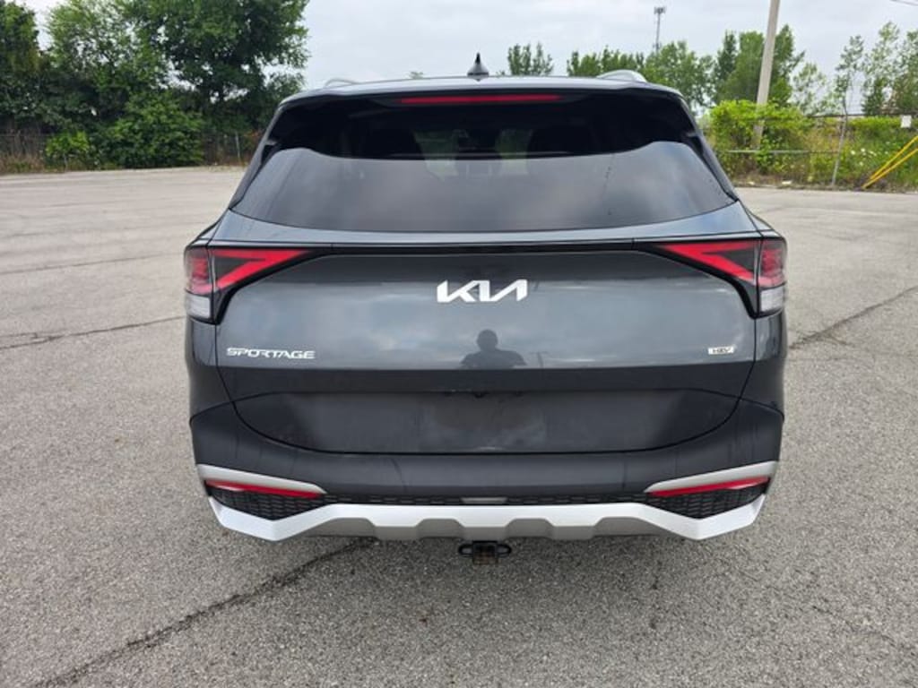 Used 2024 Kia Sportage Hybrid EX SUV