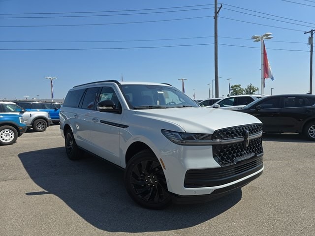2025 Lincoln Navigator Reserve L's photo