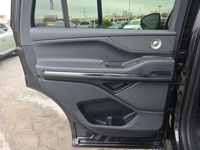 2026 Lincoln Navigator Reserve - Photo 18