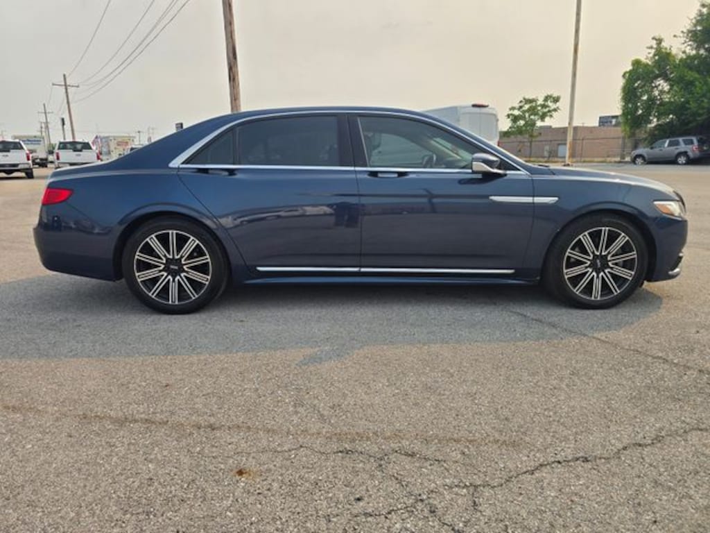 Used 2017 Lincoln Continental Reserve Sedan