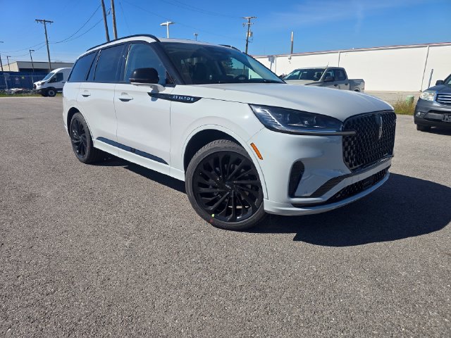 2027 Lincoln Aviator