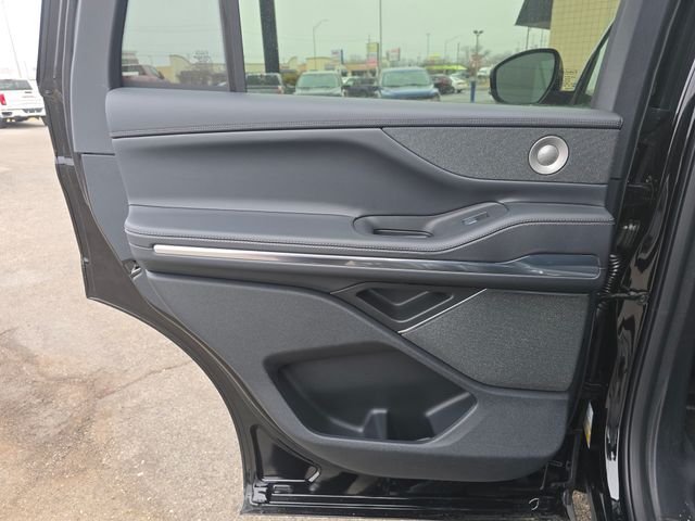 2026 Lincoln Navigator Reserve - Photo 17