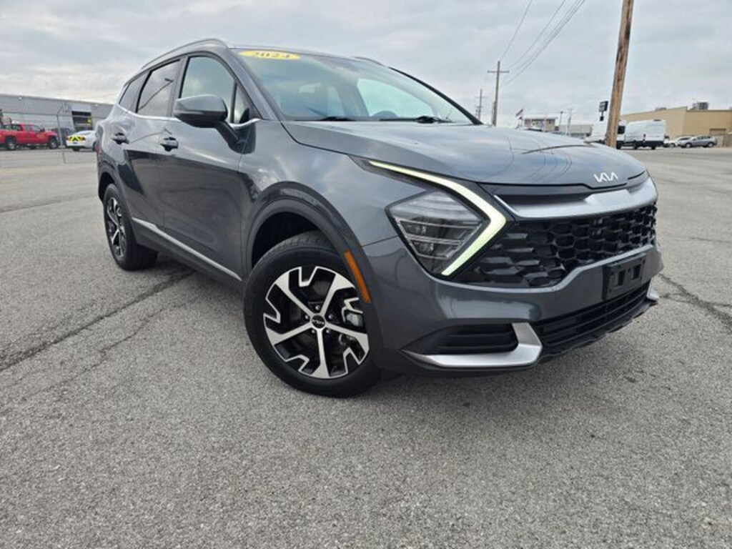 Used 2024 Kia Sportage Hybrid EX SUV