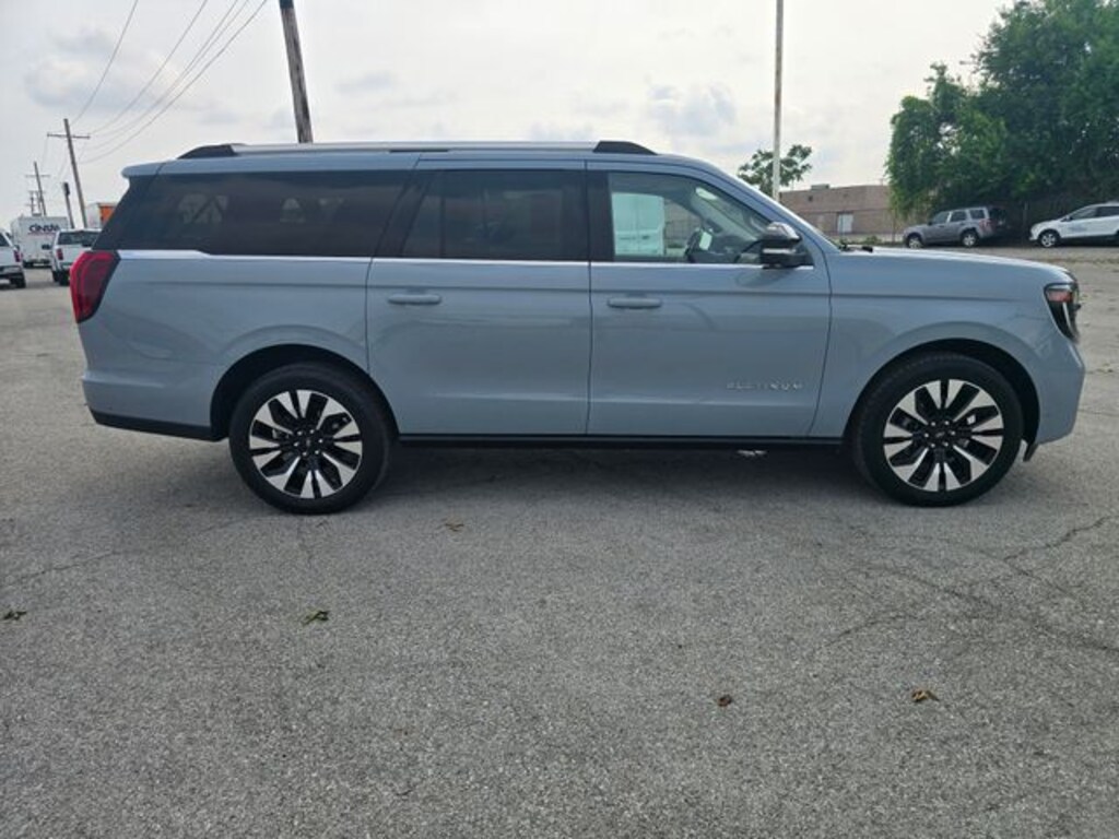 Used 2025 Ford Expedition Max Platinum SUV