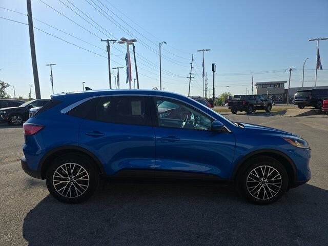 2021 Ford Escape Plug-In Hybrid SE photo 3