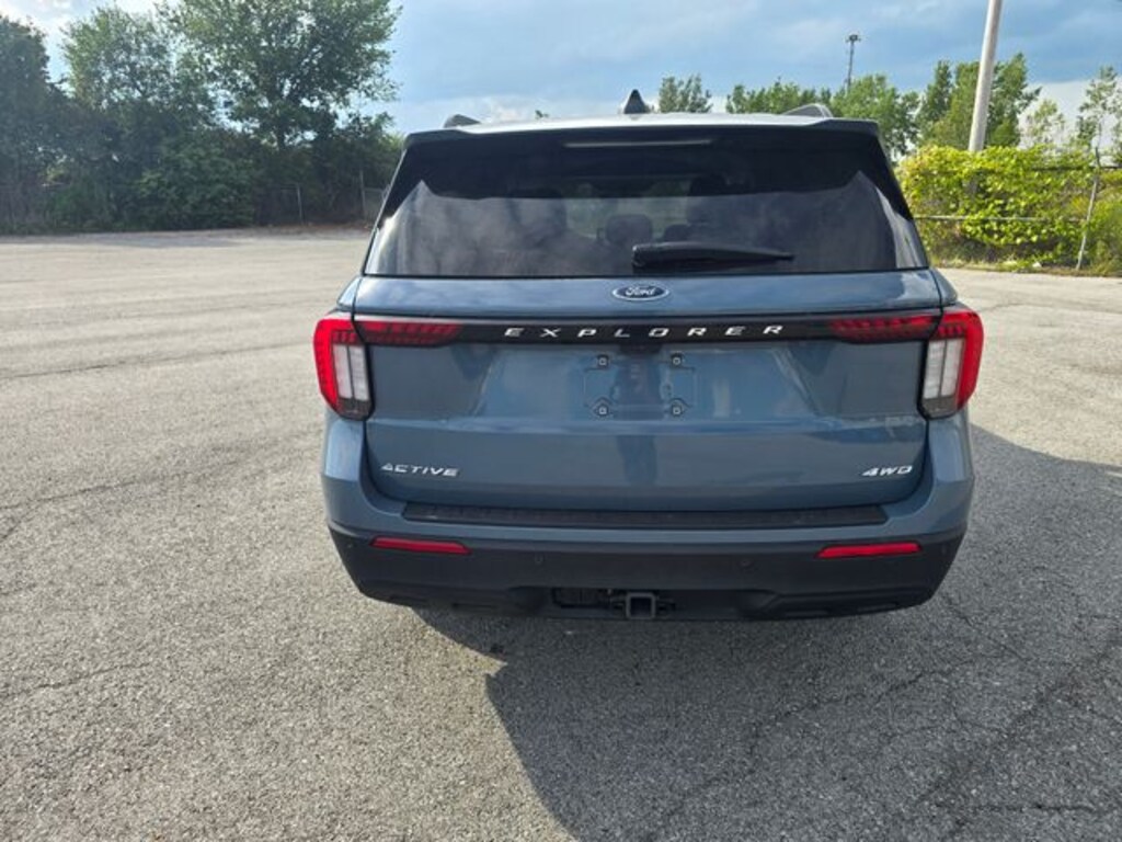 Used 2025 Ford Explorer Active SUV