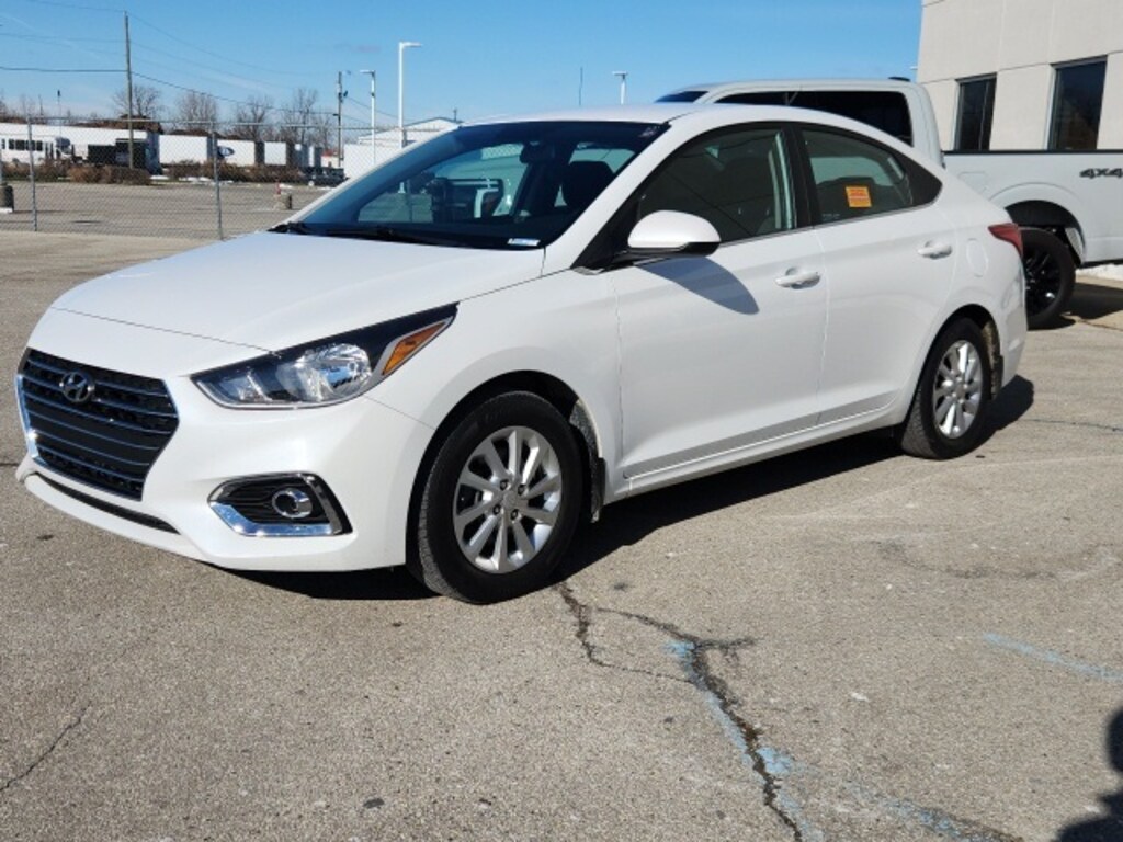 Used 2022 Hyundai Accent SEL Sedan