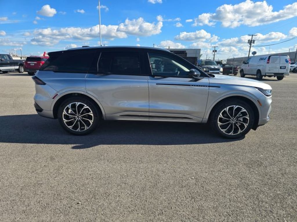 New 2026 Lincoln Nautilus Reserve SUV