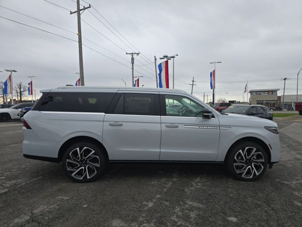 New 2026 Lincoln Navigator L Reserve SUV