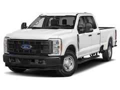 2027 Ford F-250 Lariat Truck