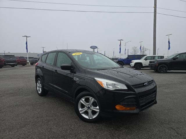 2016 Ford Escape S