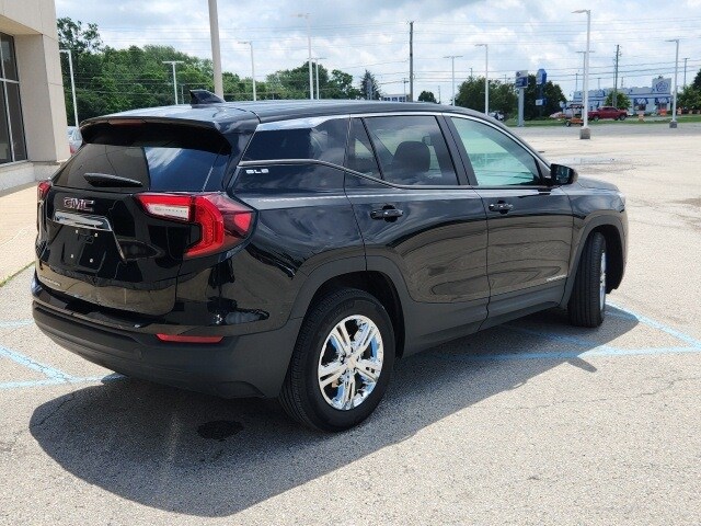 2022 Gmc Terrain SLE photo 4