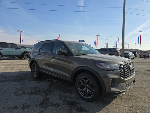 2026 Ford Explorer ST photo 2