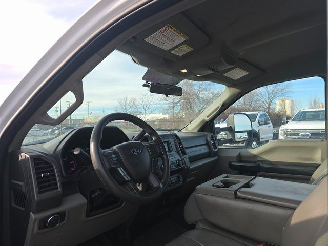 2019 Ford F-550 Super Duty Chassis Cab XL - Photo 10