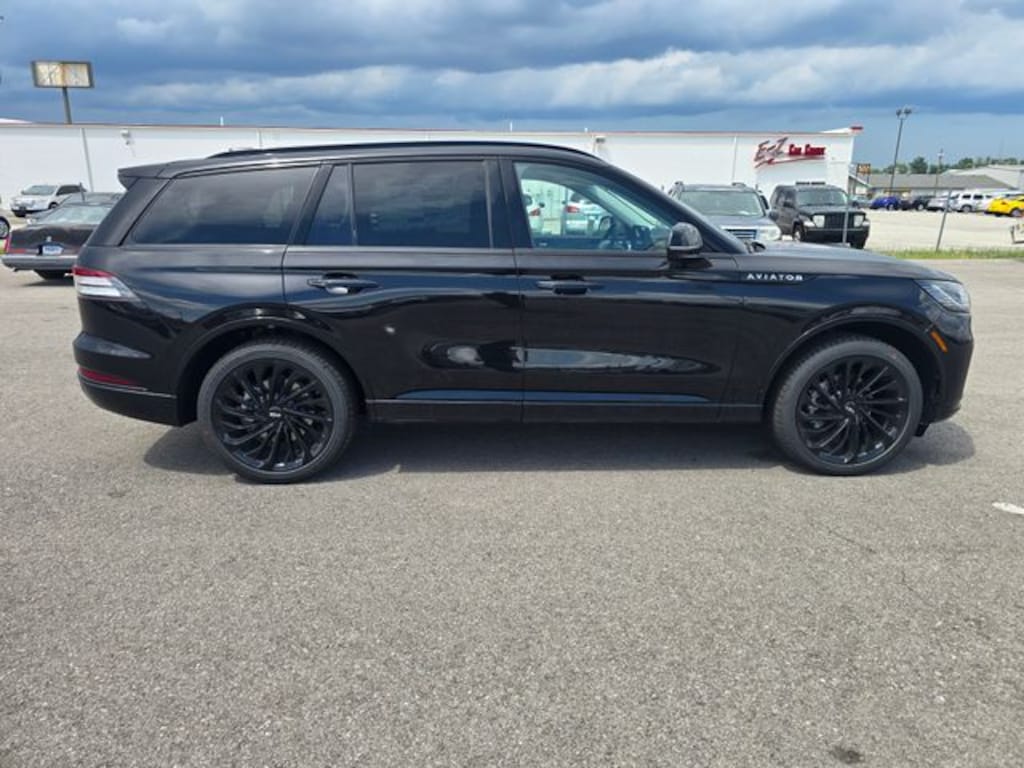 New 2026 Lincoln Aviator Reserve SUV