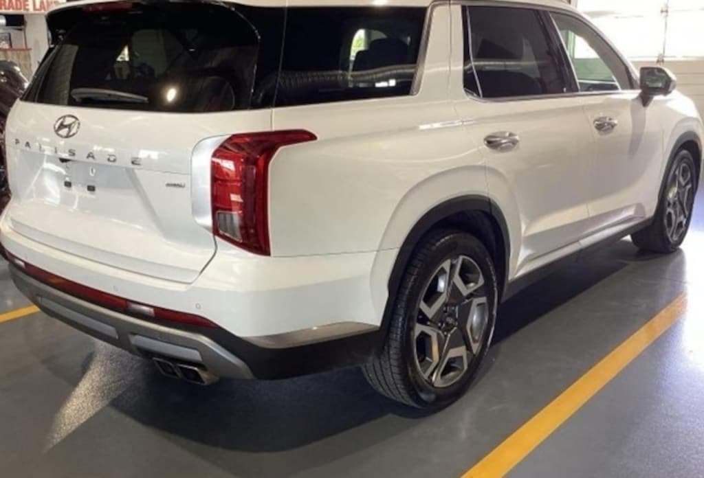Used 2023 Hyundai Palisade SEL SUV