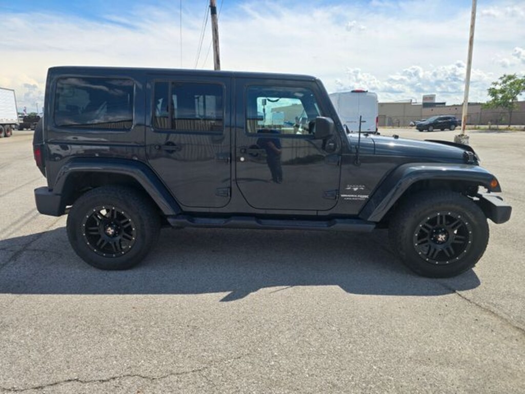 Used 2018 Jeep Wrangler JK Unlimited Sahara SUV