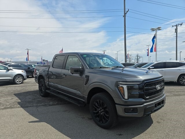 2025 Ford F-150 Lariat photo 2