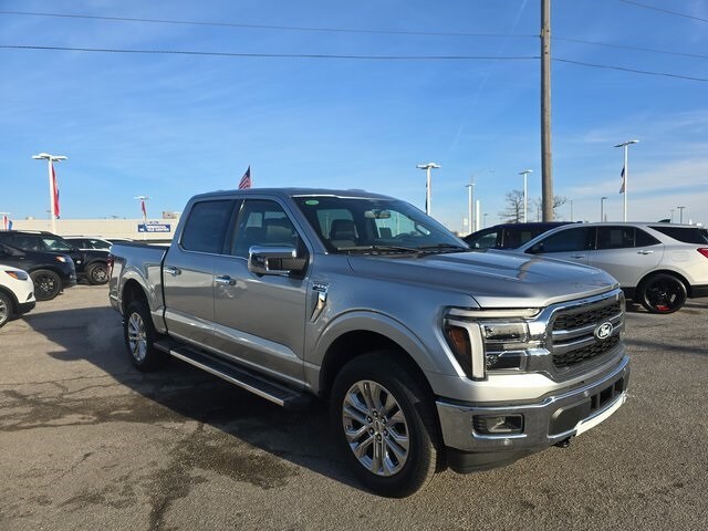 2025 Ford F-150 Lariat photo 2