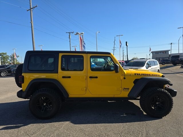 2019 Jeep Wrangler Unlimited Rubicon photo 2
