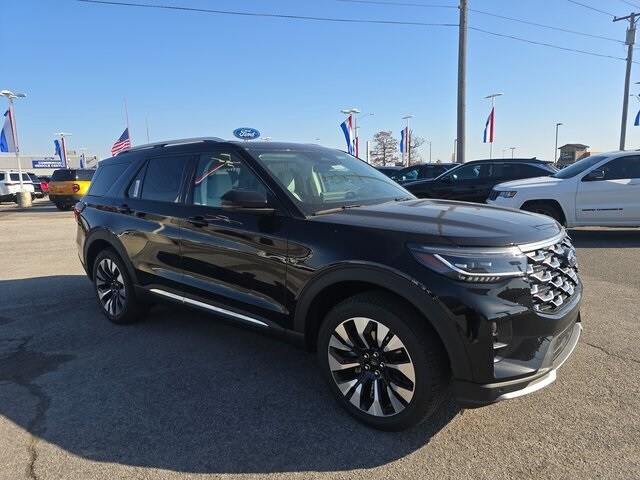 2026 Ford Explorer Platinum photo 2