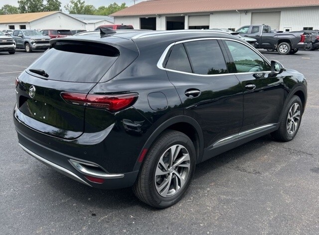 2023 Buick Envision Essence photo 2