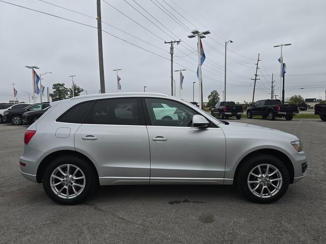 2010 Audi Q5 3.2 Premium photo 2