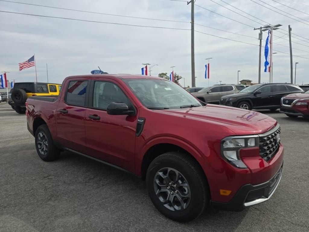 New 2025 Ford Maverick XLT Truck