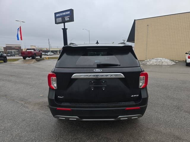 2023 Ford Explorer XLT photo 4