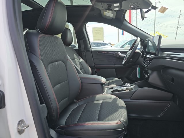2025 Ford Escape Hybrid ST-Line Select - Photo 26