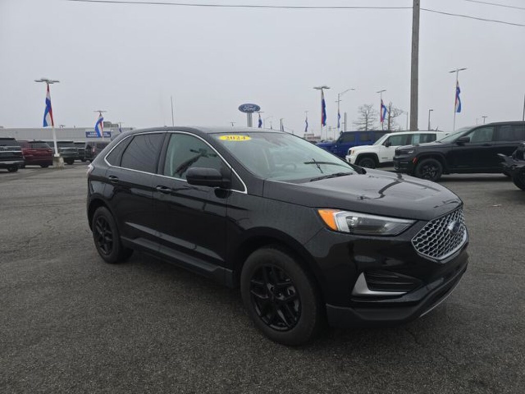 Used 2024 Ford Edge SEL SUV