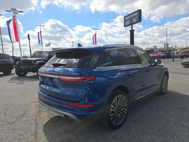 2021 Lincoln Corsair Reserve photo 4