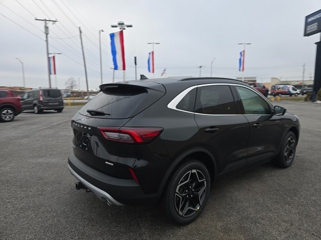 2026 Ford Escape Platinum photo 3