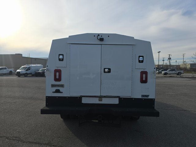 2019 Ford F-550 Super Duty Chassis Cab XL - Photo 5