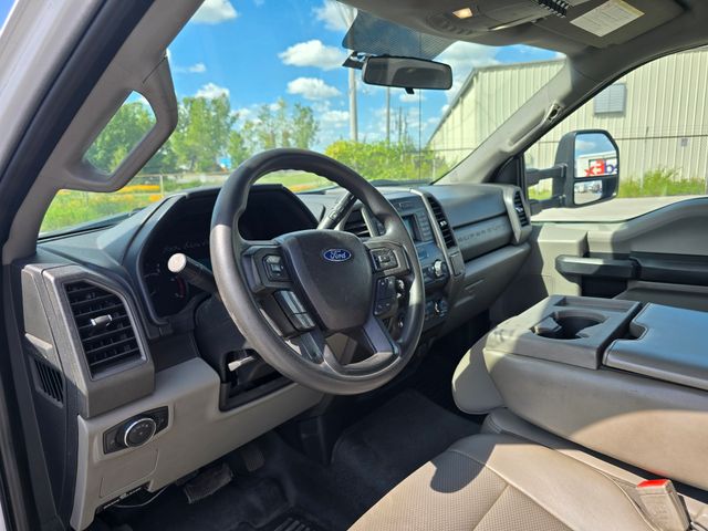 2019 Ford F-550 Super Duty Chassis Cab XL - Photo 13