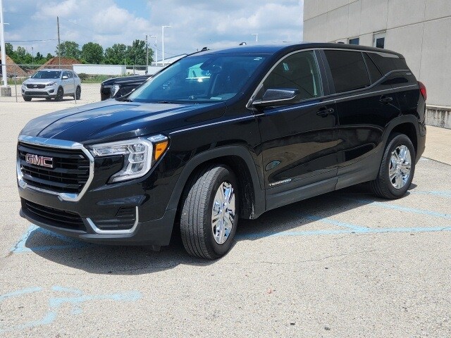 2022 Gmc Terrain SLE photo 2