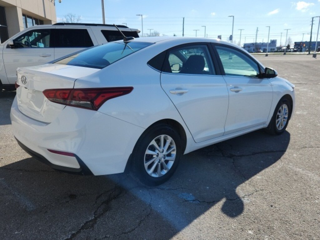 Used 2022 Hyundai Accent SEL Sedan