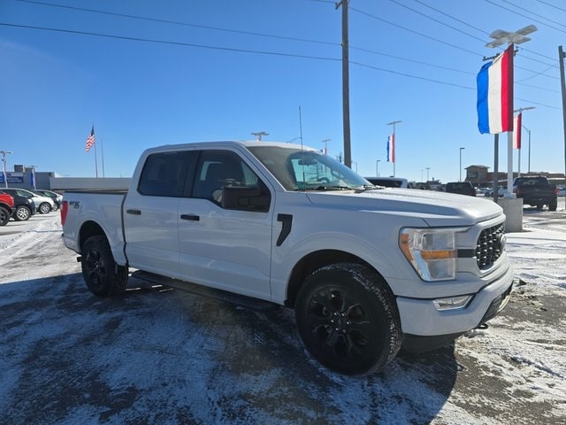 2022 Ford F-150 XL photo 2