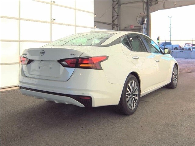 2024 Nissan Altima 2.5 SV photo 3