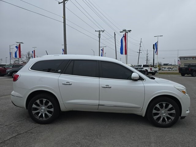 2017 Buick Enclave Premium photo 3