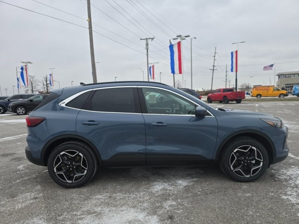 New 2026 Ford Escape Platinum SUV