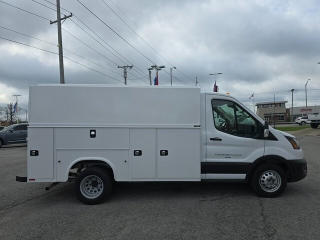 2024 Ford Transit photo 2