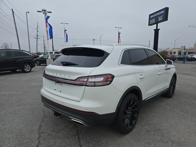 2022 Lincoln Nautilus Reserve photo 4