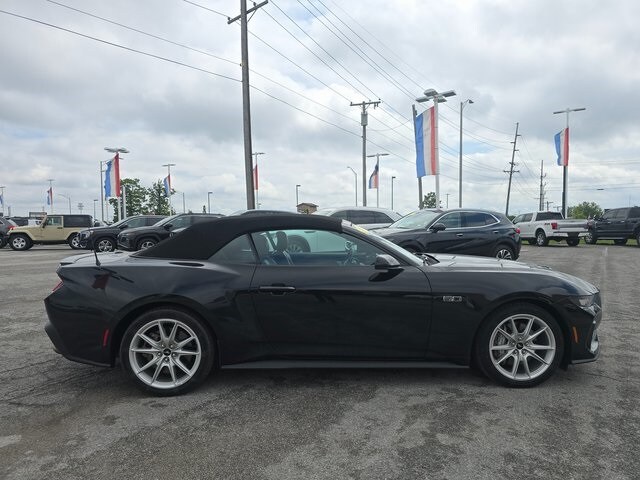 2024 Ford Mustang GT Premium Convertible photo 3