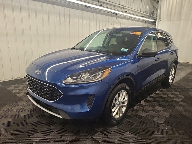 2022 Ford Escape Hybrid SE photo 3