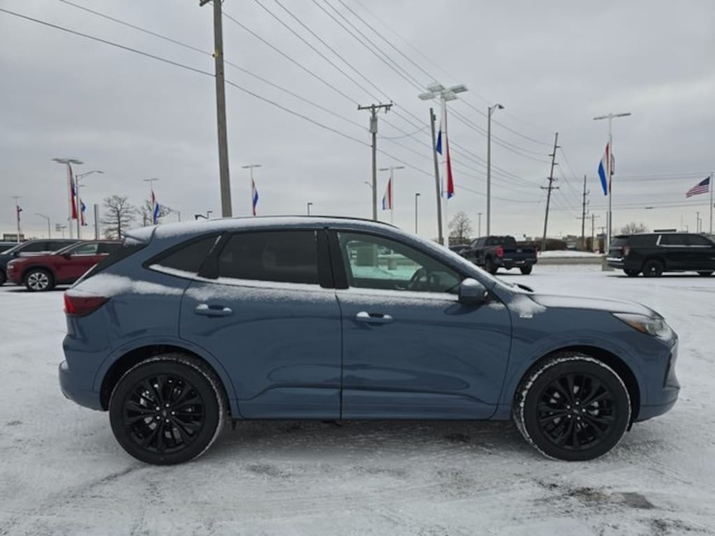 New 2026 Ford Escape ST-Line Elite SUV
